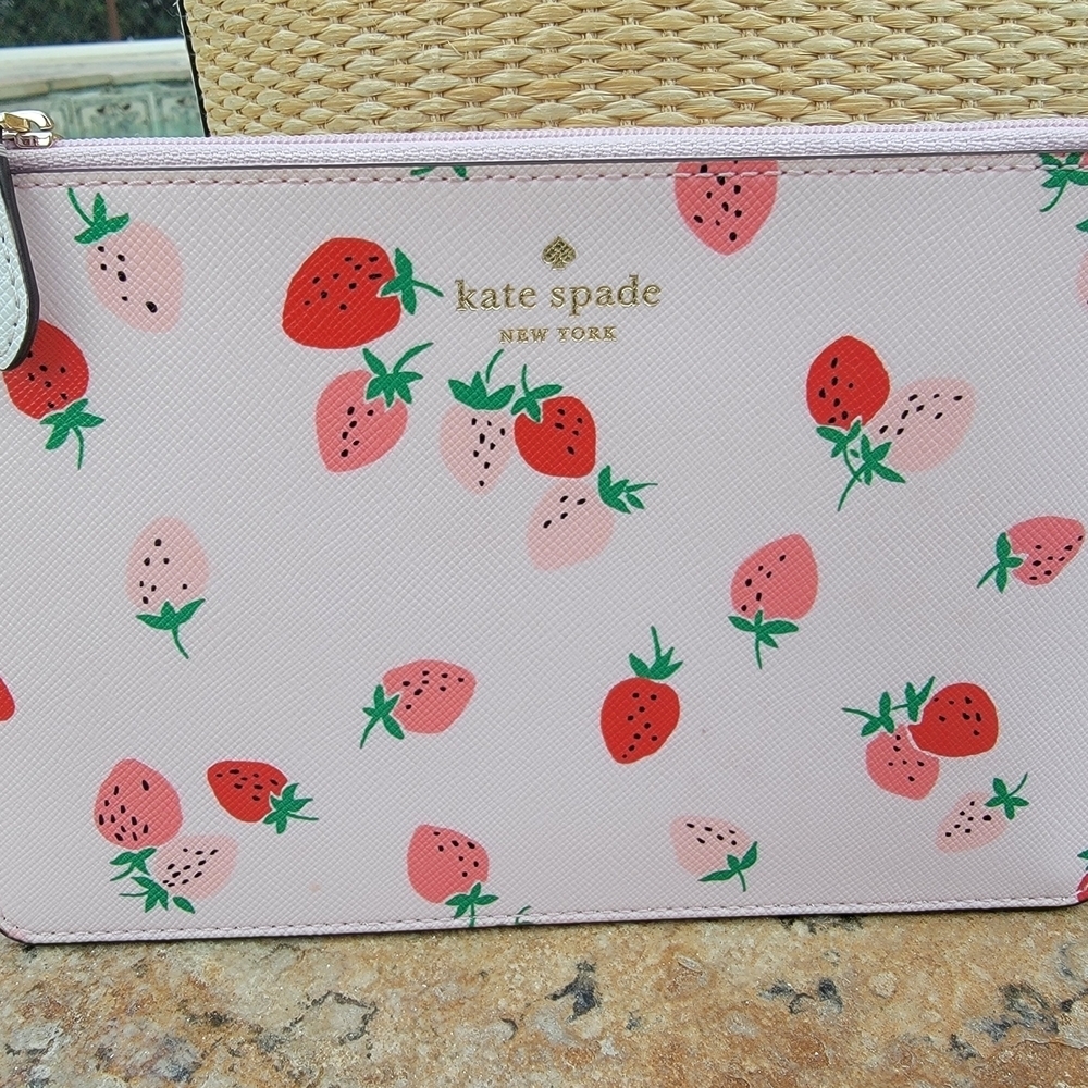 Kate Spade Picnic In The Park Strawberry Tote And Wristlet - Picture 12 of 16